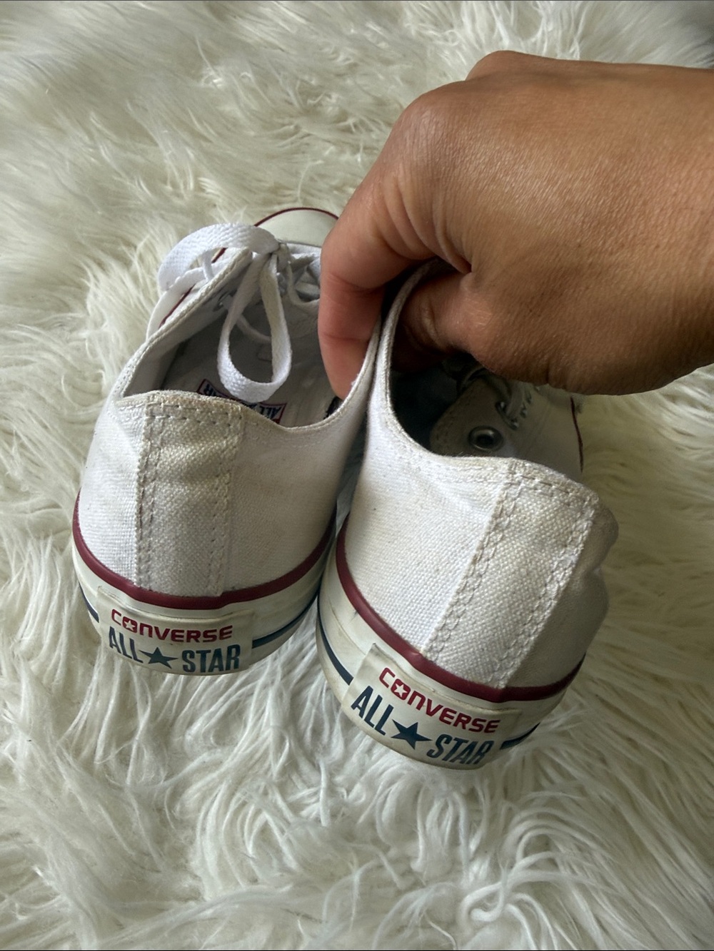 Converse White Canvas Low Top Sneakers Red Stripe 7.5 Classic Chuck Taylor Shoes - Picture 5 of 7